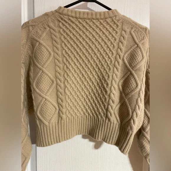 Aritzia Sunday Best Peggy Cropped Merino Wool Cable Knit Cream Sweater 2XS - Picture 11 of 14